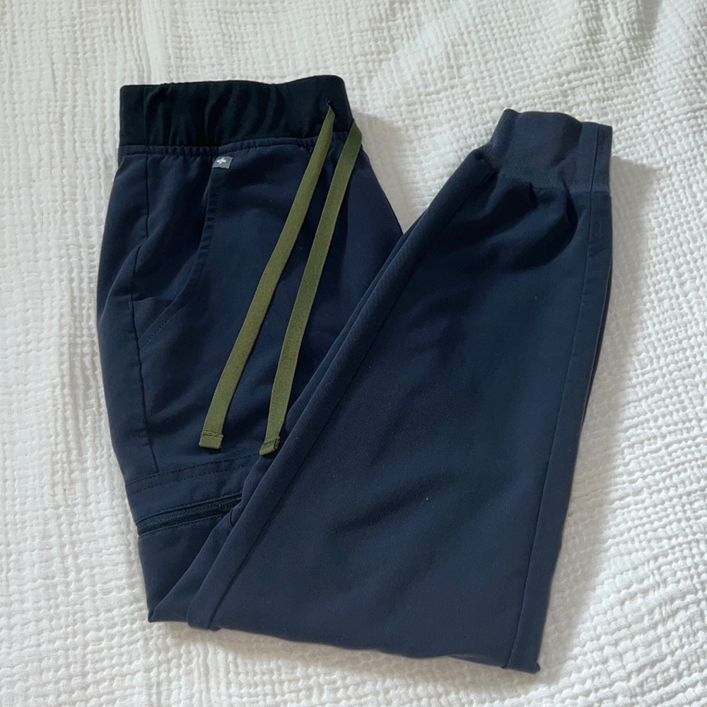 FIGS quiet navy Zamora joggers (SP)
